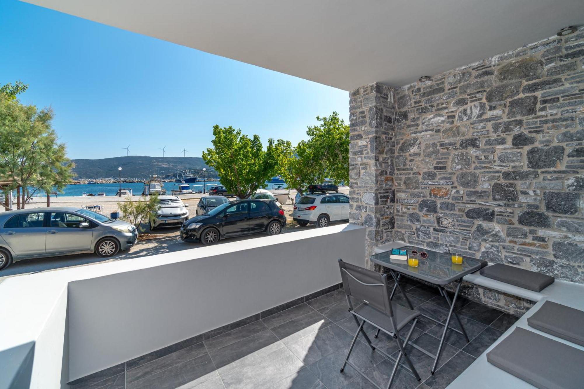 La Perla Suites Agioi Apostoli Exterior foto